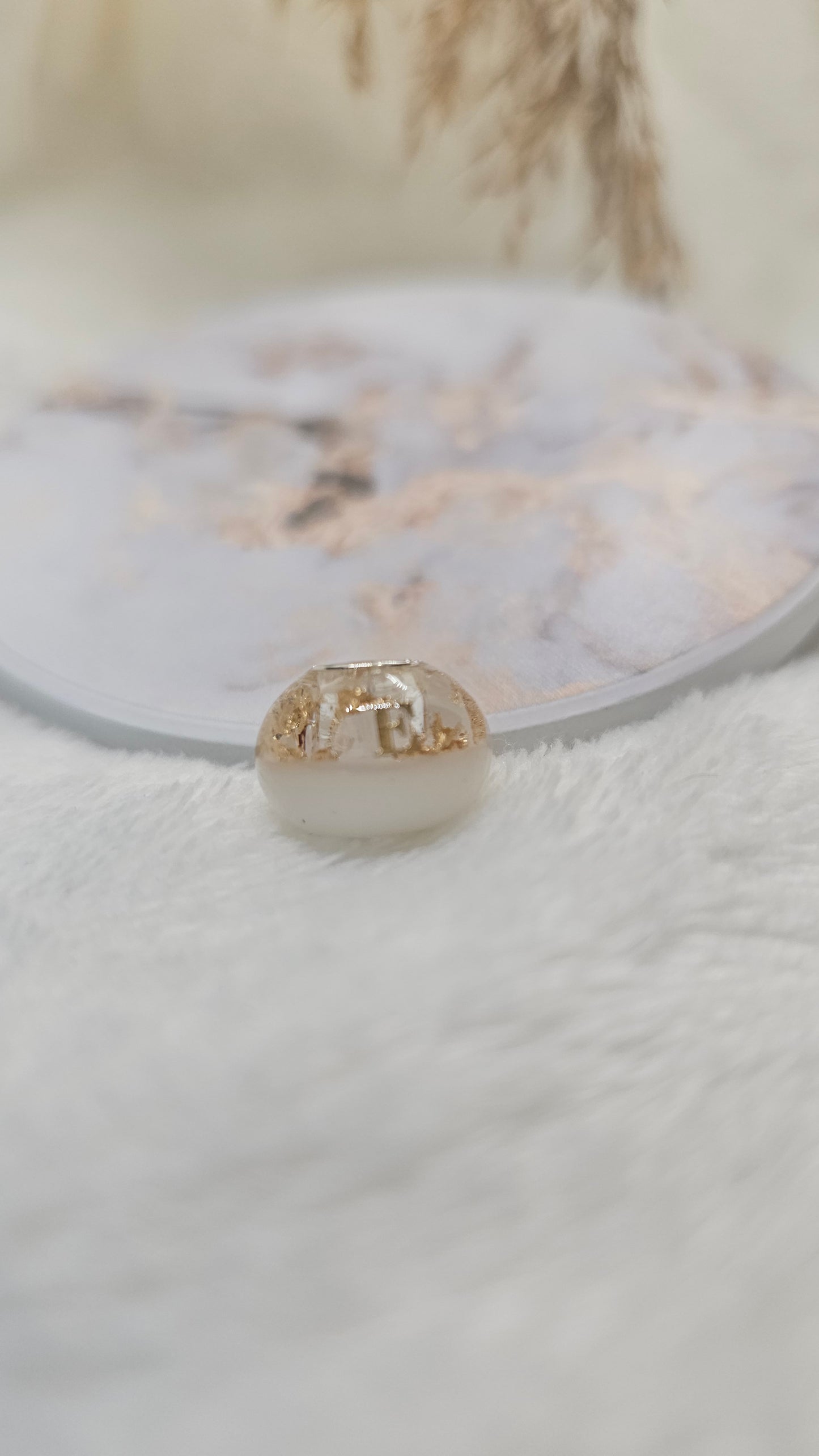 Charm personalizado con leche materna y pelito – Joya emocional maternidad