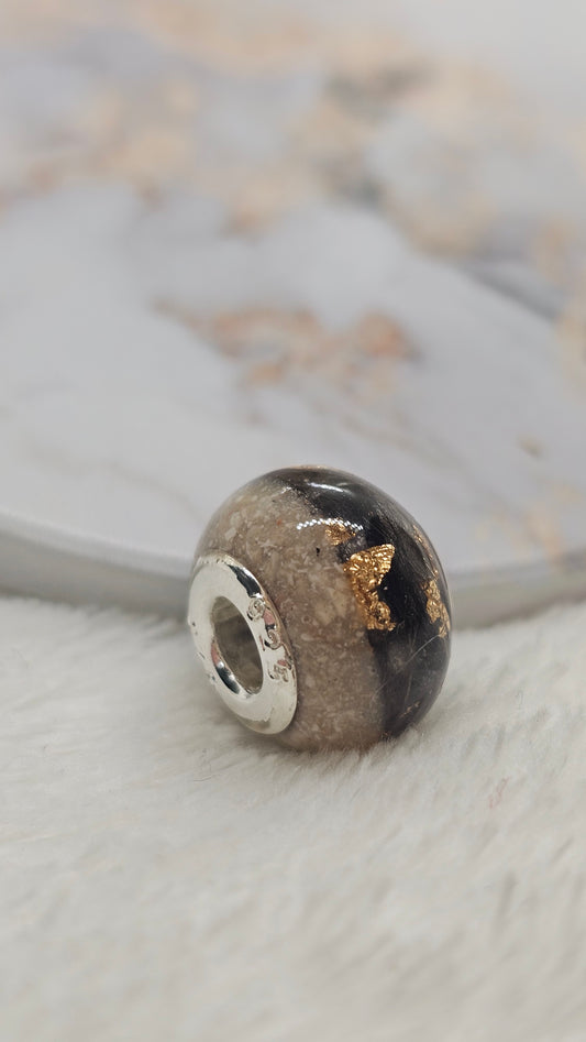 Charm memorial personalizado con cenizas y pelito – Recuerdo eterno