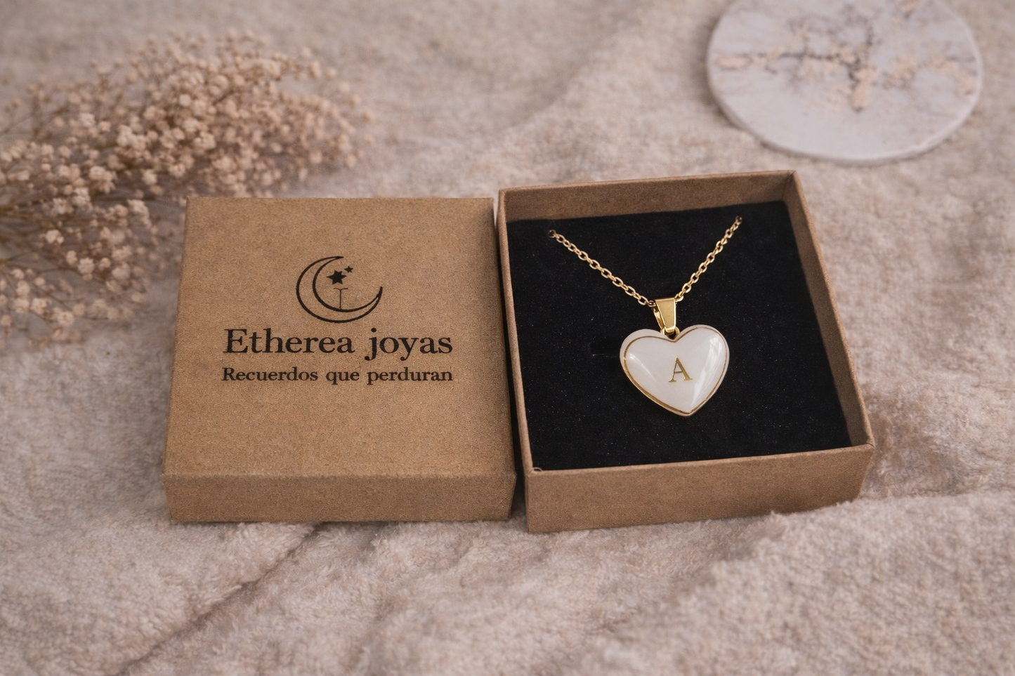 Colgante Corazón de Pelo Personalizado – Recuerdo Emocional Único