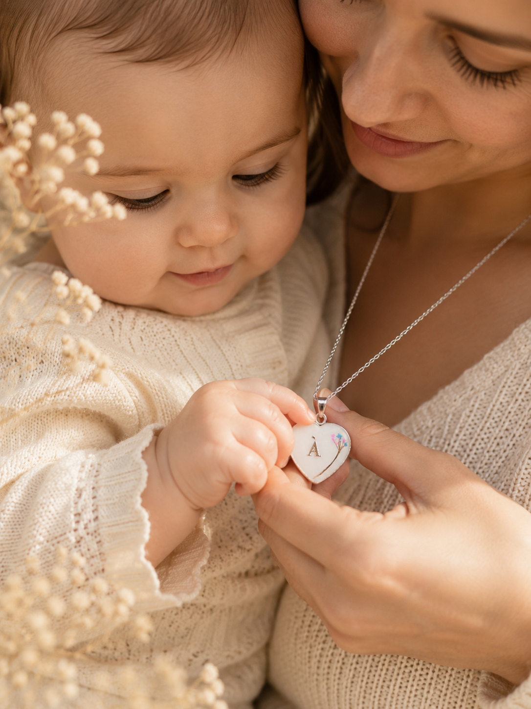 Colgante Corazón Personalizado con Leche Materna y pelito