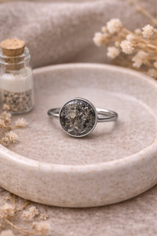 Anillo emocional redondo con cenizas – Acero inoxidable ajustable