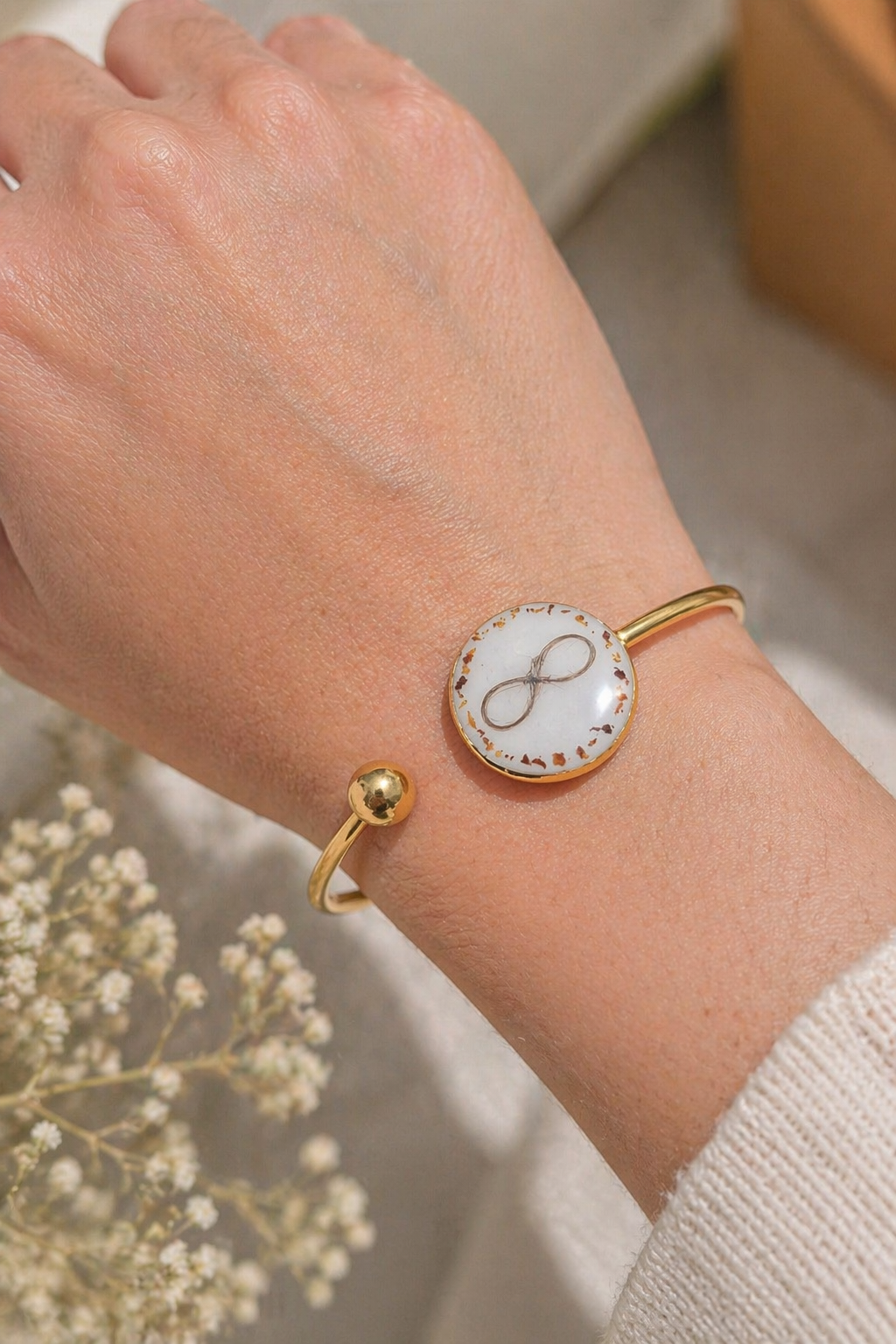 Pulsera infinito personalizada con leche materna, cabello y cordón umbilical